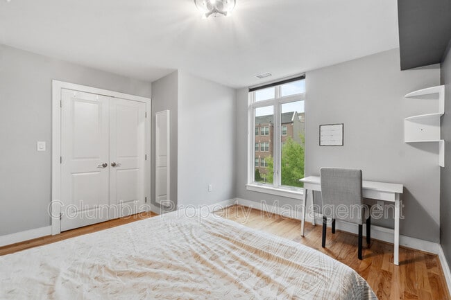 Building Photo - 1336 Belmont St NW