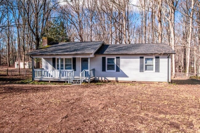 Building Photo - 1159 Camp Creek Rd