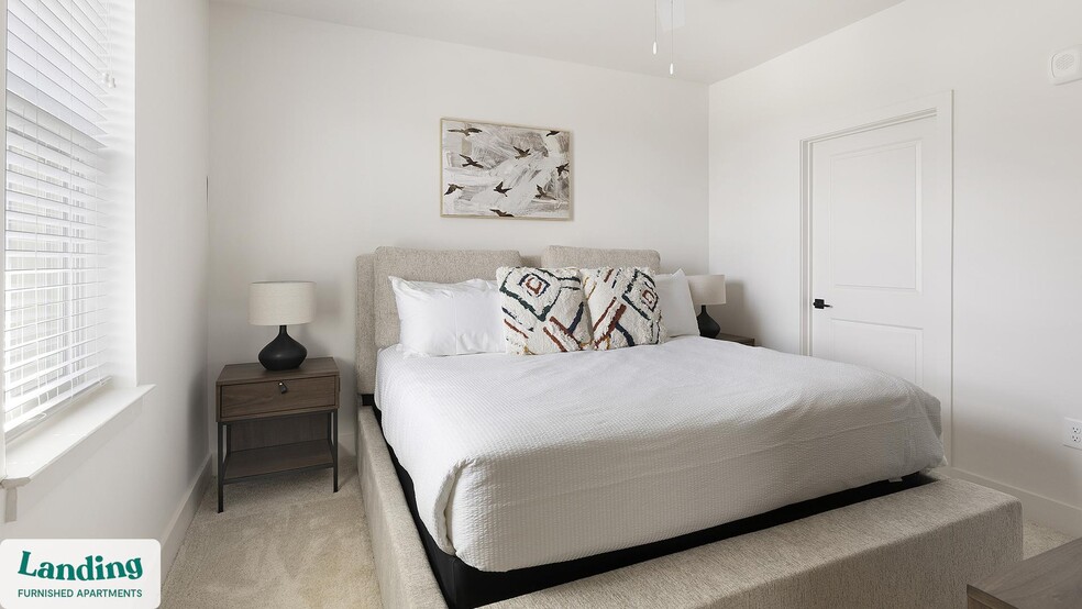 Building Photo - 170 Graphics Dr