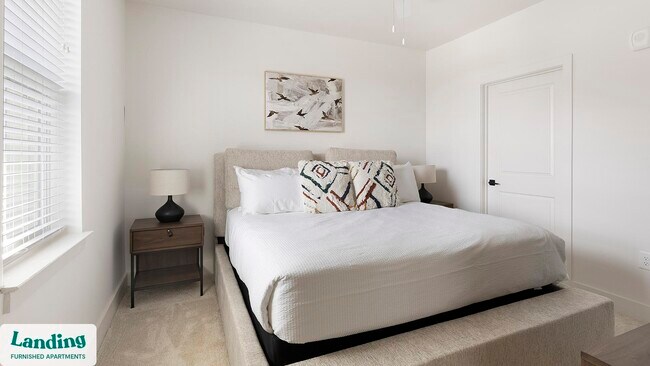 Building Photo - 170 Graphics Dr