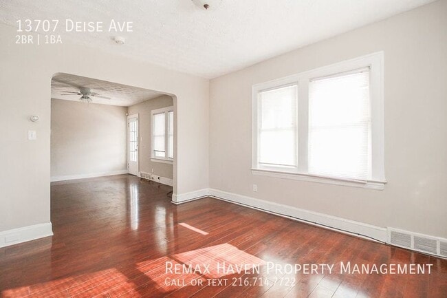 Building Photo - 13707 Deise Ave (UP) Cleveland, OH 44110? ...