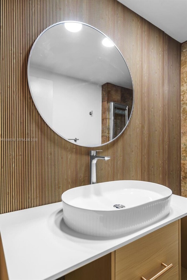 Building Photo - 3225 SW 58th Ave