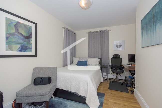 Primary Photo - HUge 3 bed in Allston