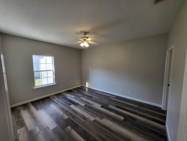 Building Photo - 351 Moss Creek Ln