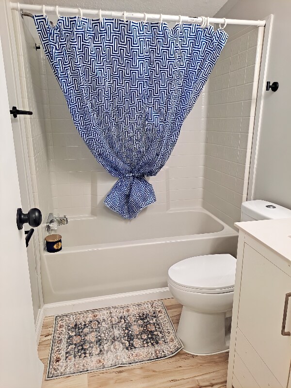 Building Photo - 17 Deerwood Park