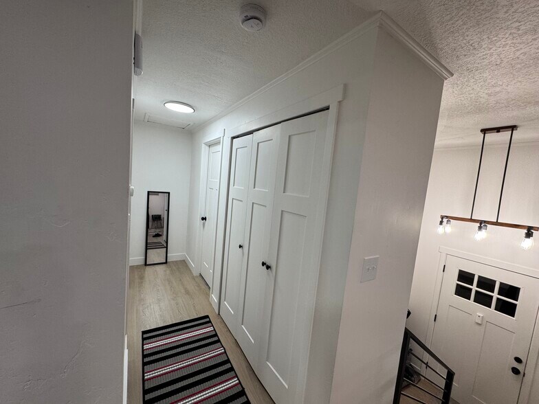 Building Photo - 10541 S Amaryllis Dr