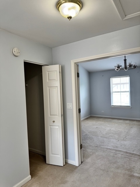 Building Photo - 1044 N Claremont Dr