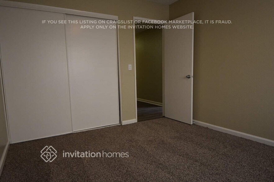 Building Photo - 9905 Country Oak Ct