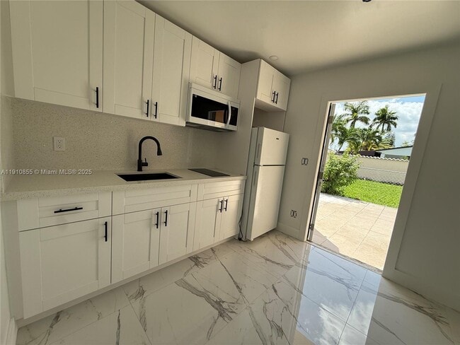 Building Photo - 9824 SW 26th Terrace