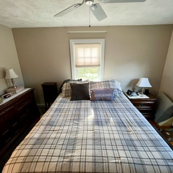 Bedroom 1 - 30 Seven Mile River Dr