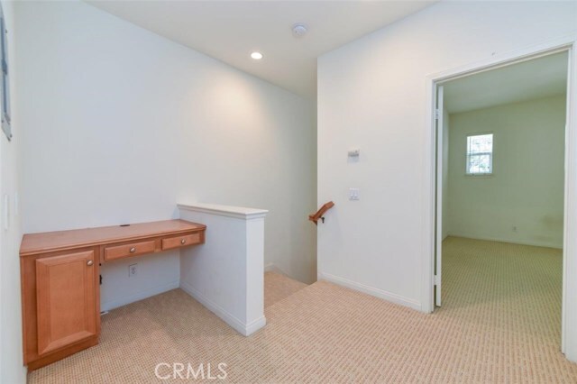 Building Photo - 32 Vermillion