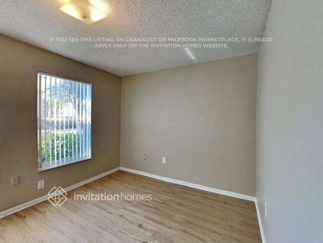 Building Photo - 13711 N Garden Cove Cir