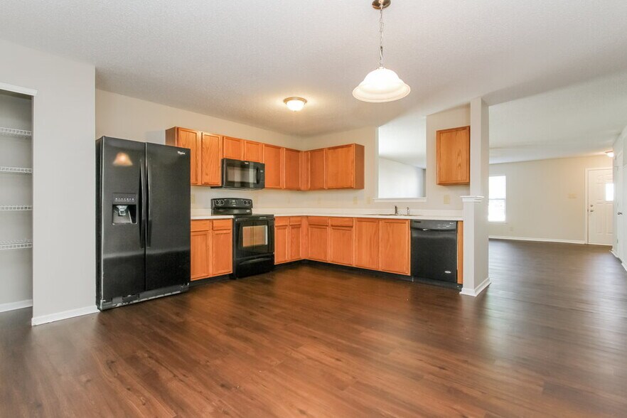 Building Photo - 1745 Brassica Way