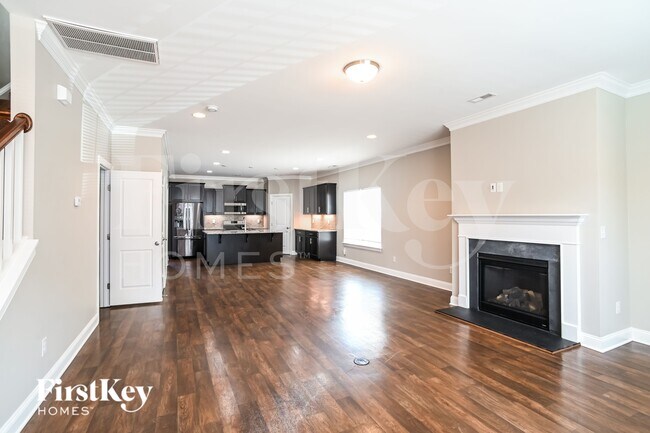 Building Photo - 8736 Aspinwall Dr