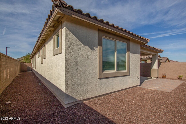 Building Photo - 8451 S 164th Dr