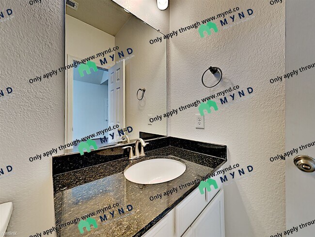 Building Photo - 4 br, 3.5 bath House - 2849 Kings Retreat Cir