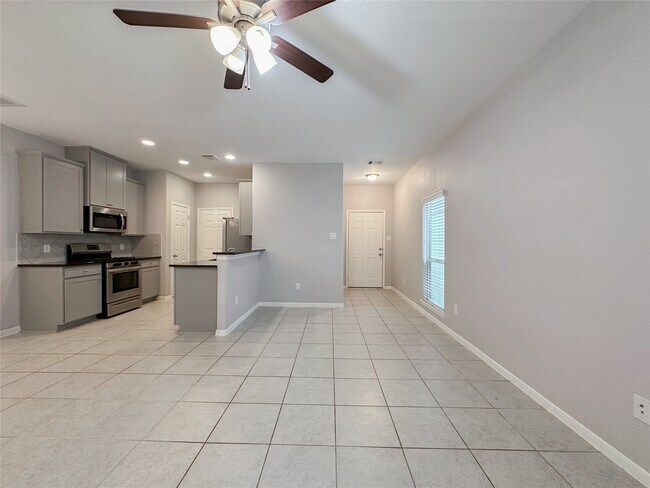 Building Photo - 125 Camelot Pl Ct