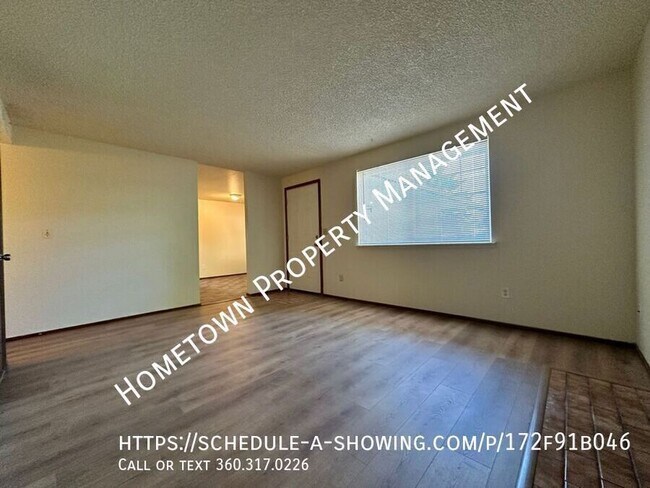 Building Photo - 4928 Mt Tahoma Dr SE