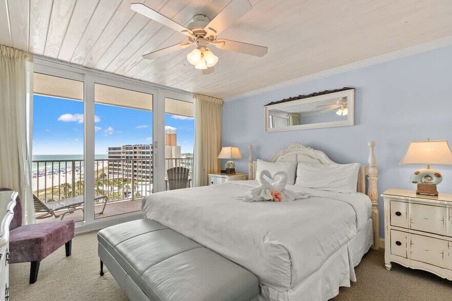 Building Photo - 7205 Thomas Dr