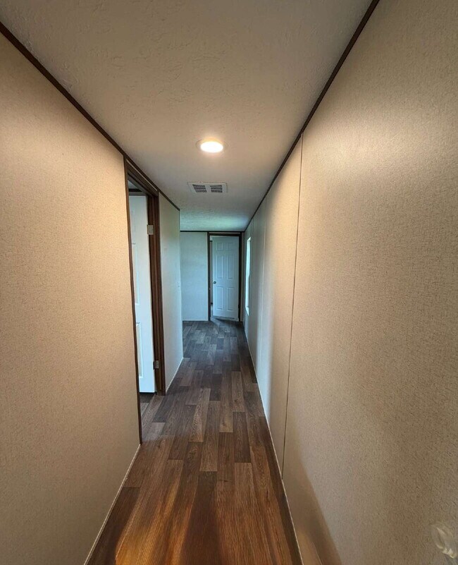 Building Photo - AVAILABLE TO RENT IN REHOBETH