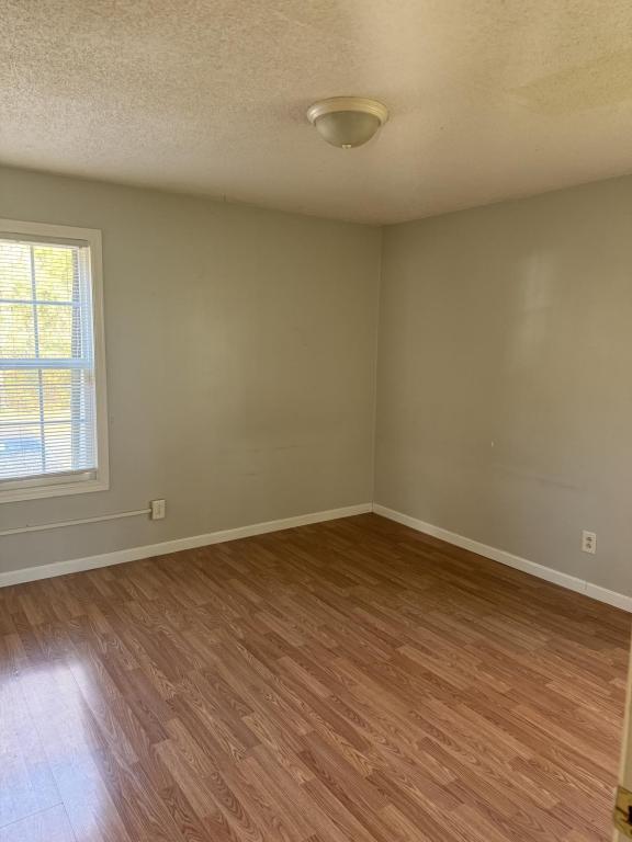 Building Photo - 2030 Ridgeview Dr NW