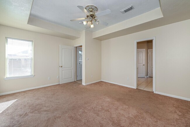 Building Photo - 10002 Forest Spring Ln