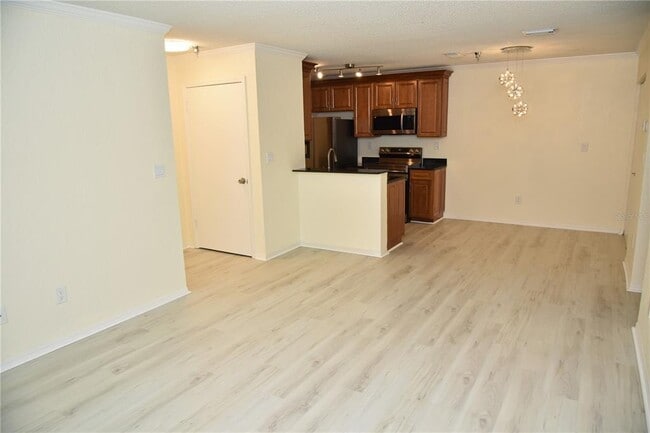 Building Photo - 10265 Gandy Blvd N