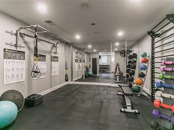 Building Photo - 800 Peachtree St NE