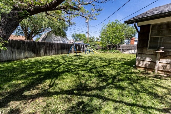 Building Photo - 5408 George Terrace