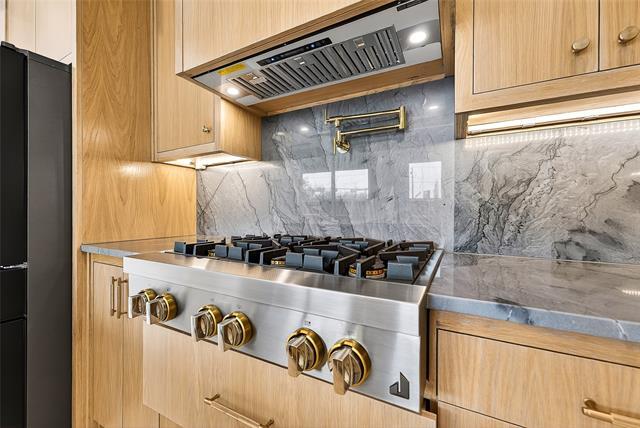 Building Photo - 328 Lavender Ln