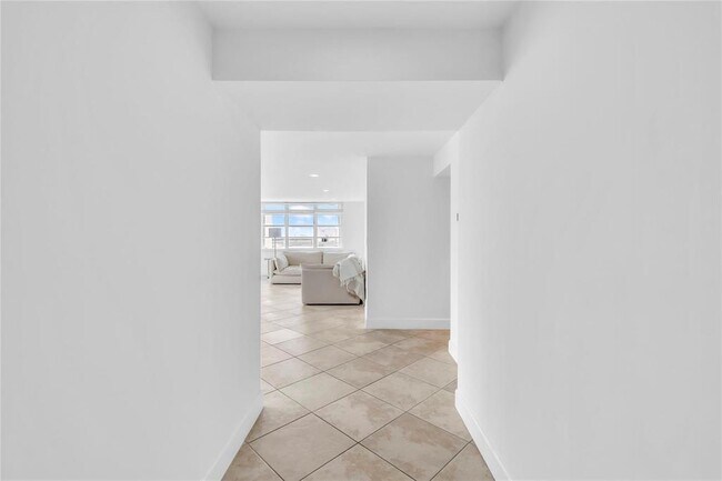 Building Photo - 2750 NE 183rd St