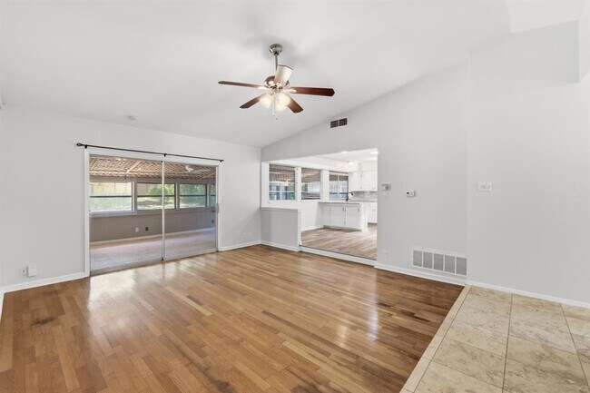 Building Photo - 1409 Desert Quail Ln