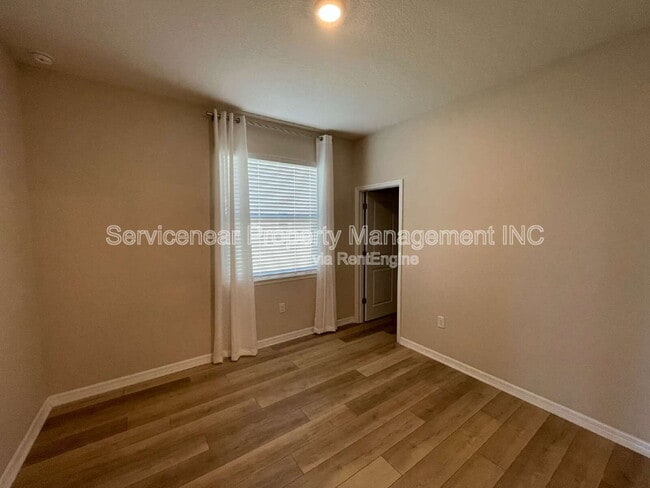 Building Photo - 7844 Stonebrook Cir