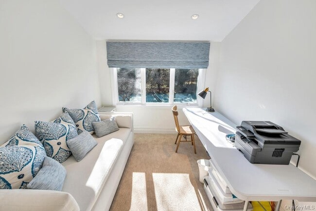 Building Photo - 1 Cooper Ln