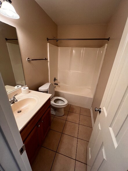 Building Photo - 5409 Rue Jennifer