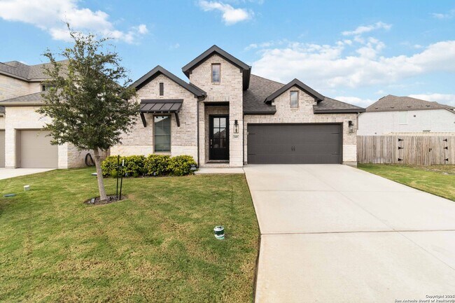 Building Photo - 149 Red Oak