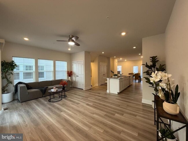 Building Photo - 6828 Winterhill Ln