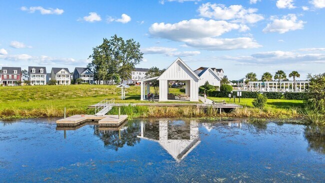 Building Photo - 609 Trotters Ln