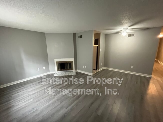 Building Photo - 1353 Garden Rd