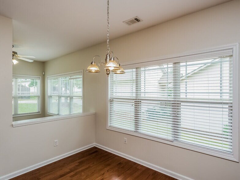 Building Photo - 92 Majestic Dr