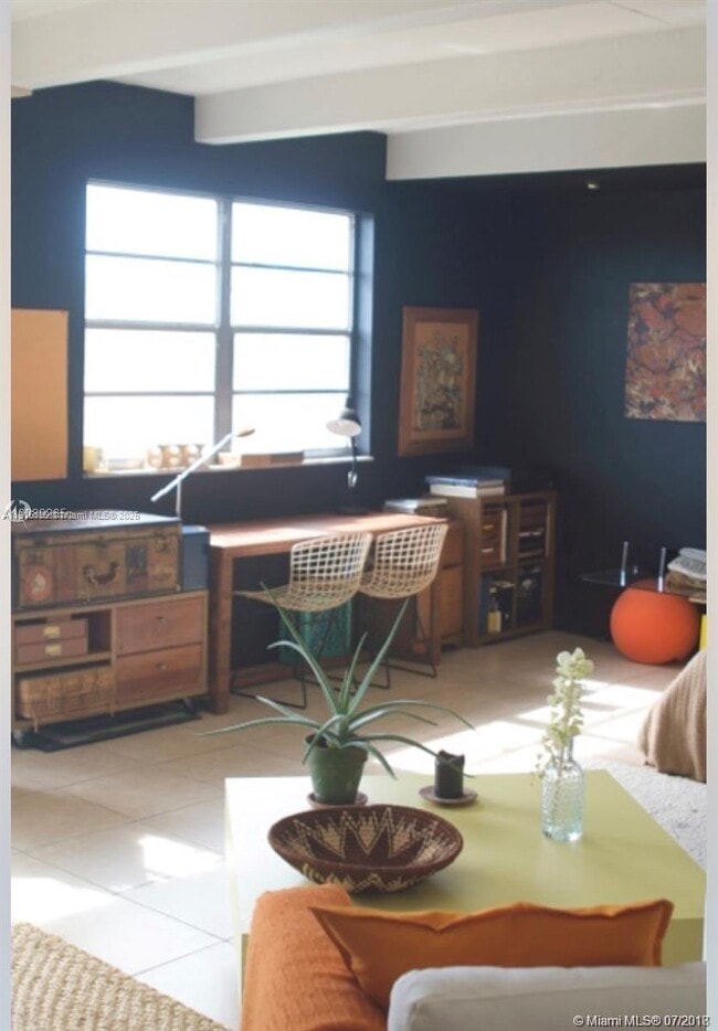 Building Photo - 8950 NE 8th Ave