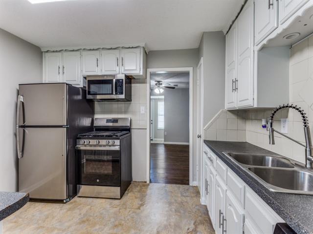 Building Photo - 512 Bluebonnet Dr