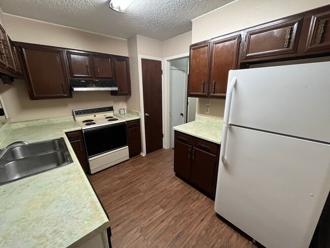 Building Photo - 4526 Maybrook Woods St