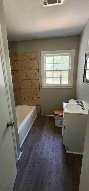 Building Photo - 301 W 26th Ave