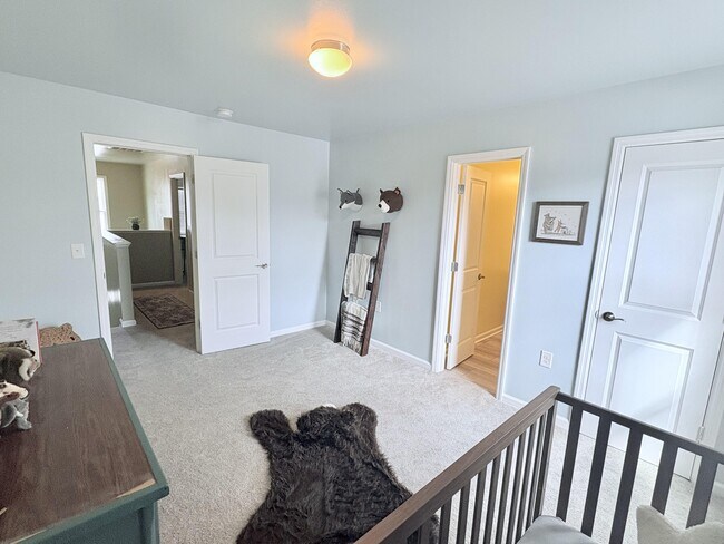 Building Photo - 456 Sullivan Loop Rd