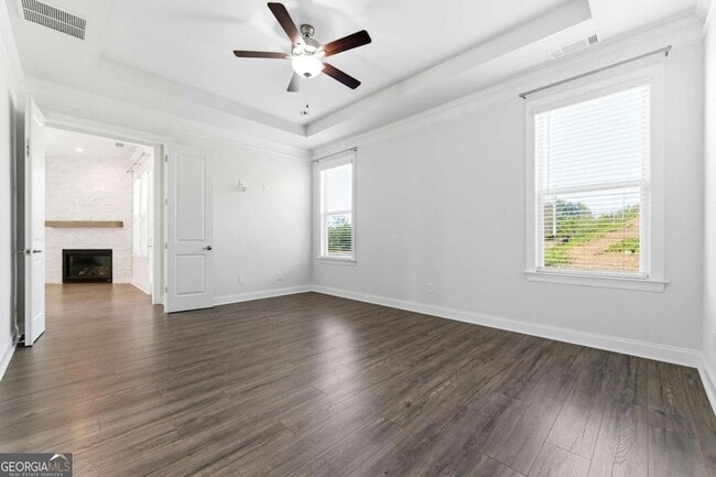 Building Photo - 2025 Abbey Rd