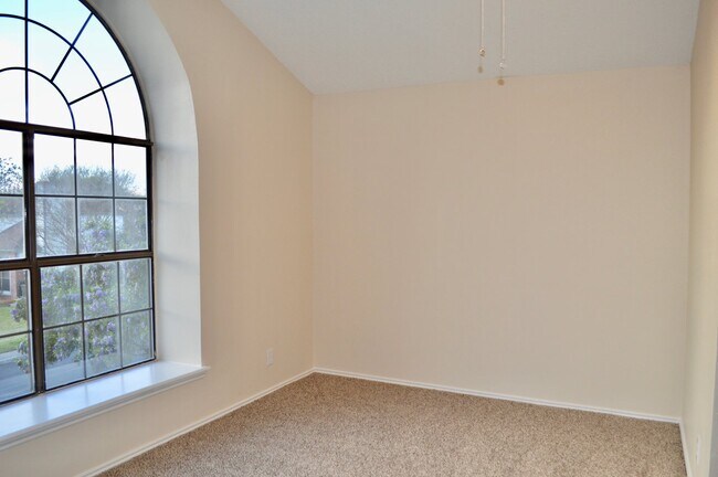 Primary Photo - Beautifully updated move-in ready 3/2.5