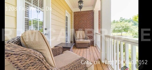 Building Photo - 1208 Fairwinds Dr