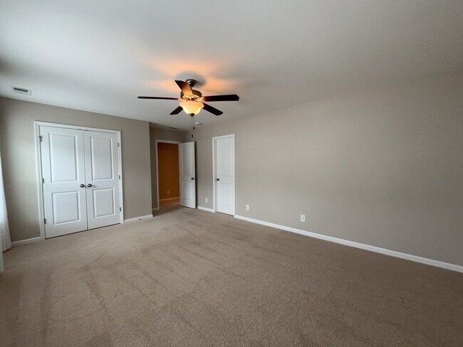 Building Photo - 292 Calm Water Way