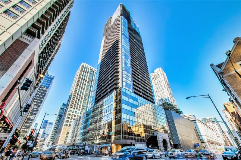 Building Photo - 10 E Ontario St
